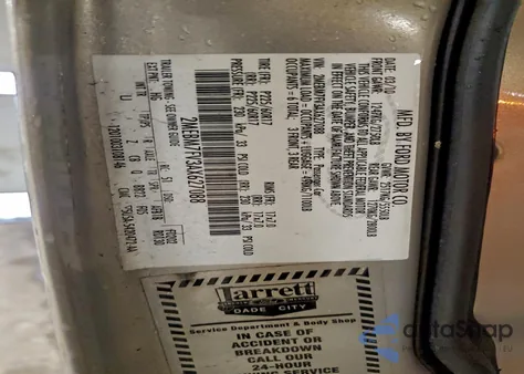 2010 Mercury Grand Marquis Ls z USA, uszkodzony, nr VIN 2MEBM7FV3AX627088